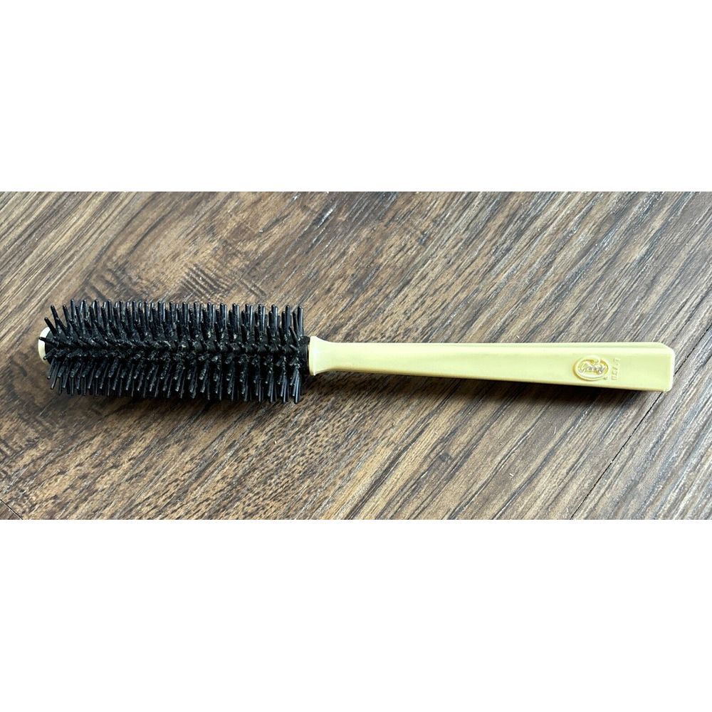 Vintage 1996 Goody Classic Collection Small Round‎ Styler Brush USA